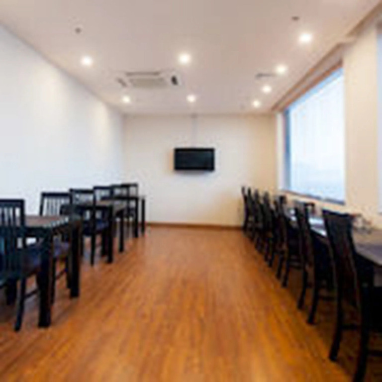 Sakura Hotel 2