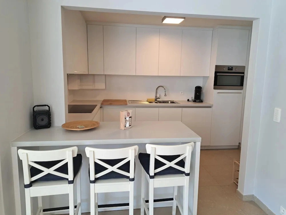 Spacious Family Stay Near the Beach