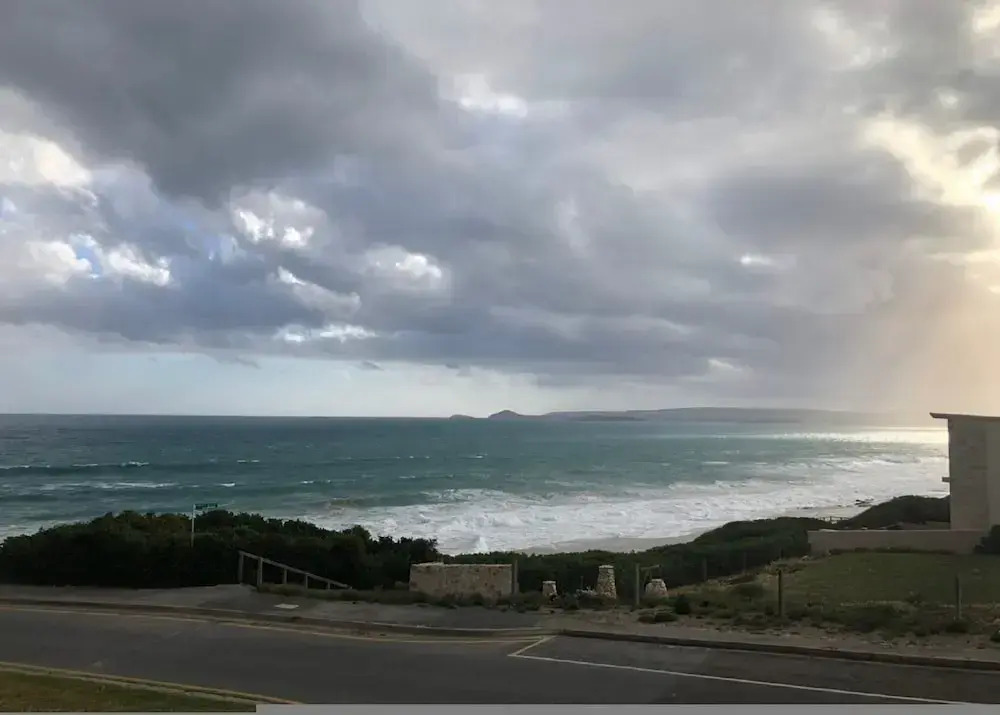 Southern Sands Beachfront Apartment