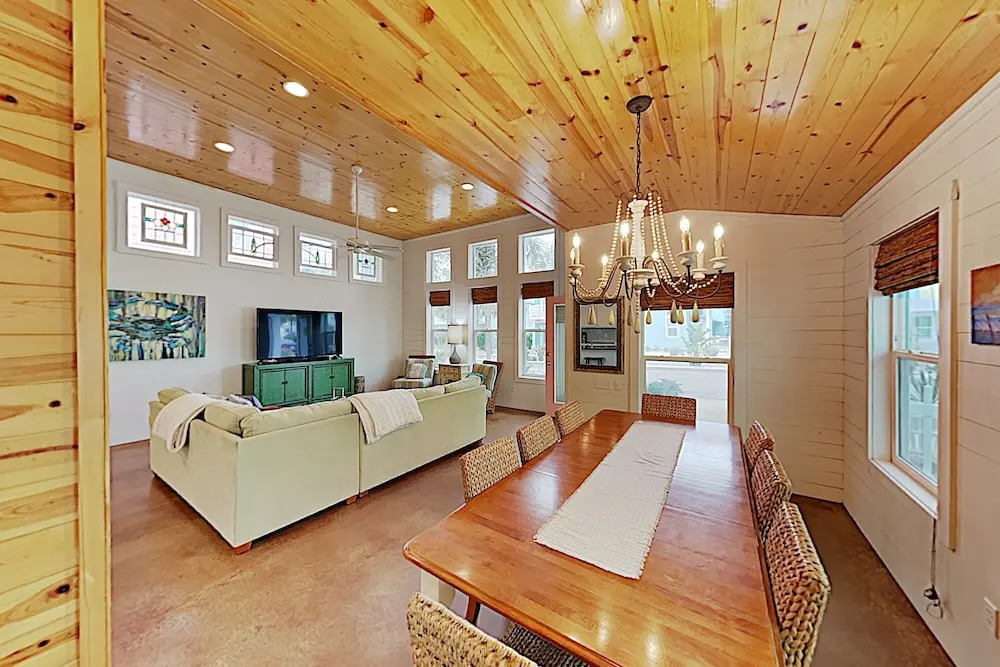 New Listing! Ge Walk Charmer -- Near Beach 3 Bedroom Home