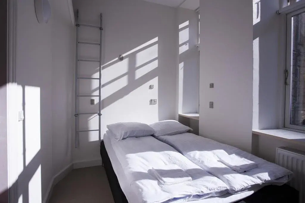 SimpleBed Hostel