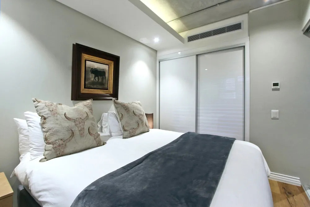 The Docklands Luxury Apartments