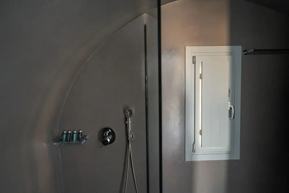 Uranides Luxury Suites
