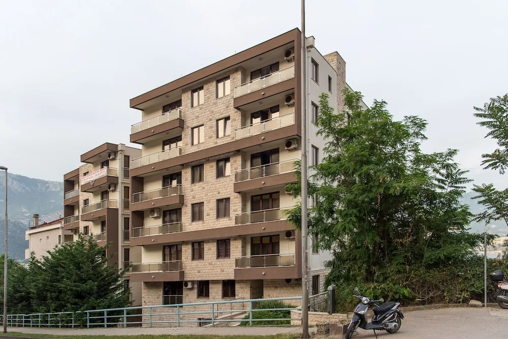 Burcak Apartment
