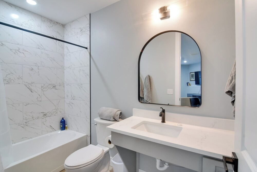 Walkable Townhome in the Heart of Central City!