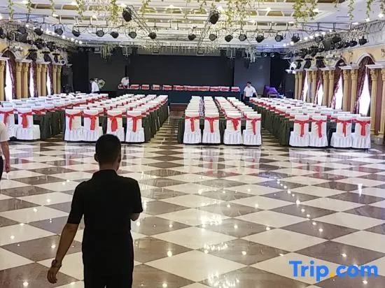 Dongtai Dashijie Hotel