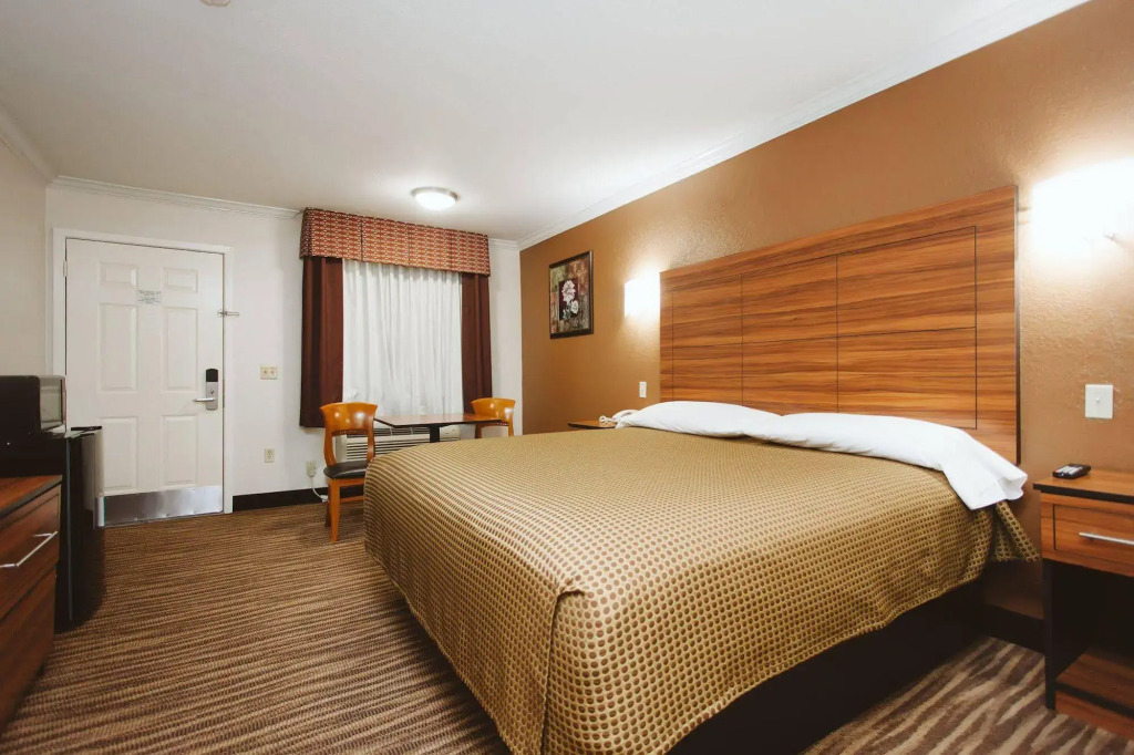 Palace Inn Wayside