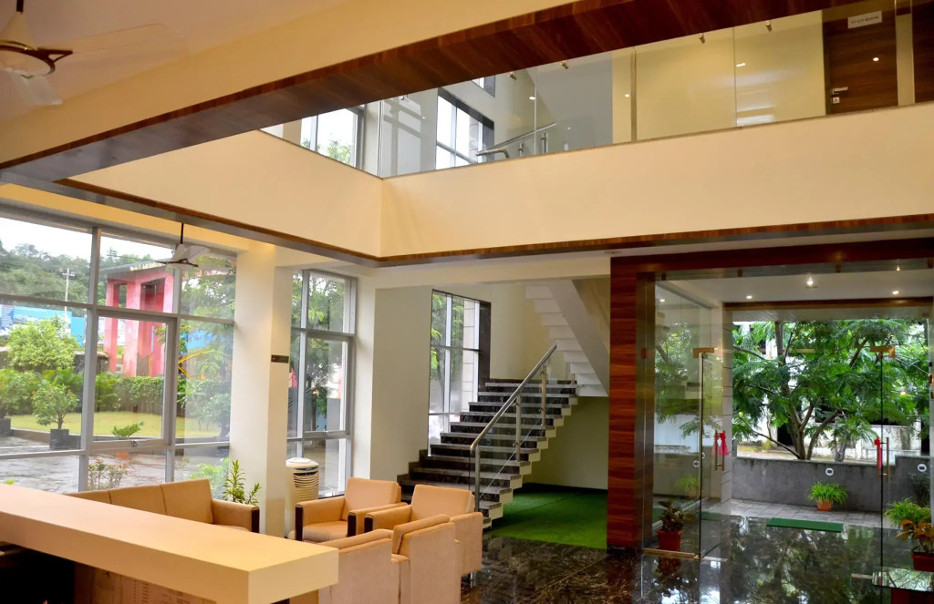 Hotel Sadhana Executive