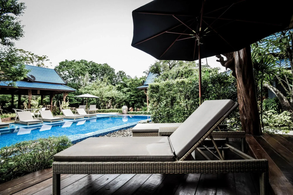 The Nine Thipthara Klongson Resort