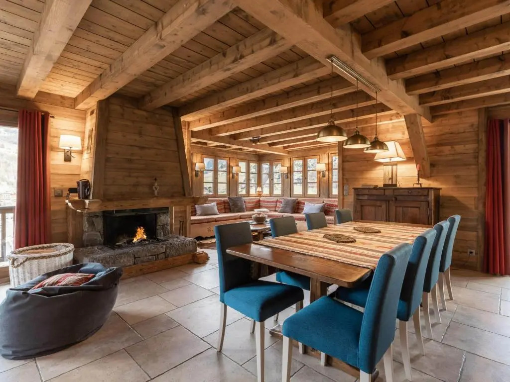 Chalet 5★ à La Clusaz, 8 pers, spa, proche pistes, 4 chambres - FR-1-304-110