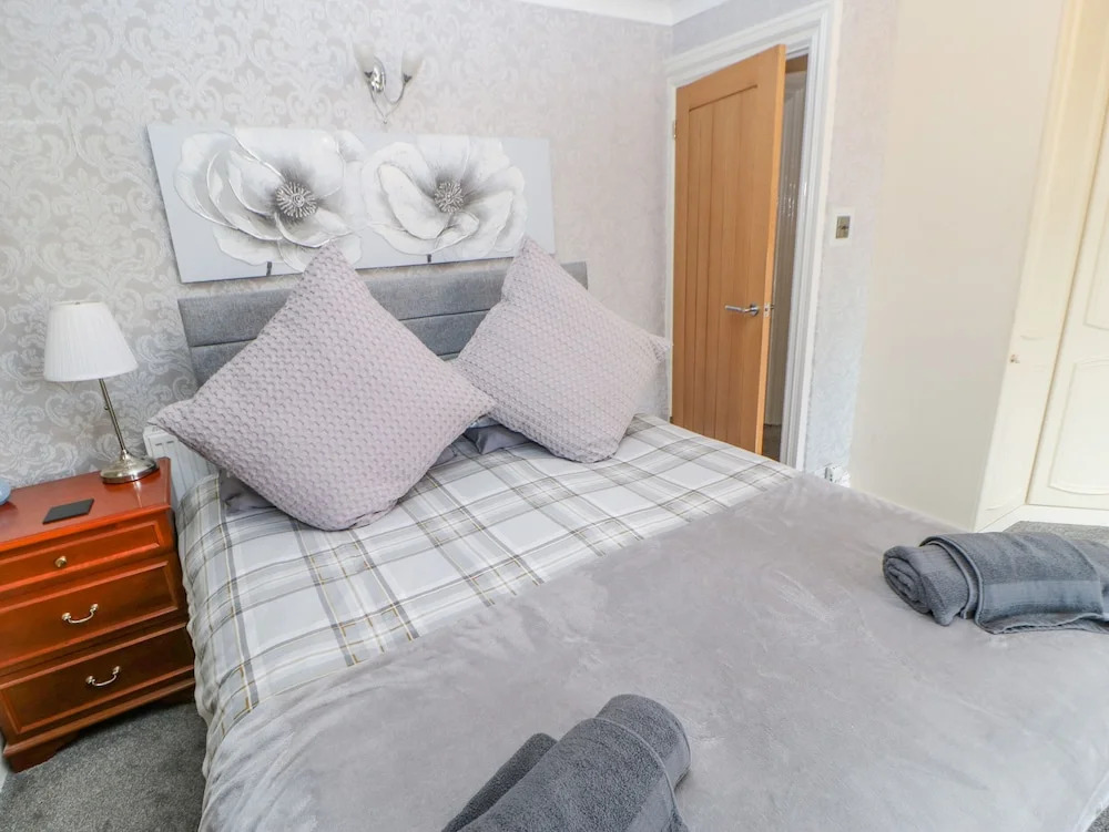 1 Braeside