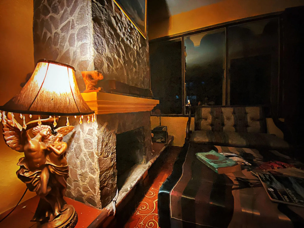 Hotel Tren Dorado