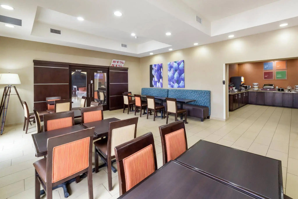 Comfort Suites Cotulla near I-35