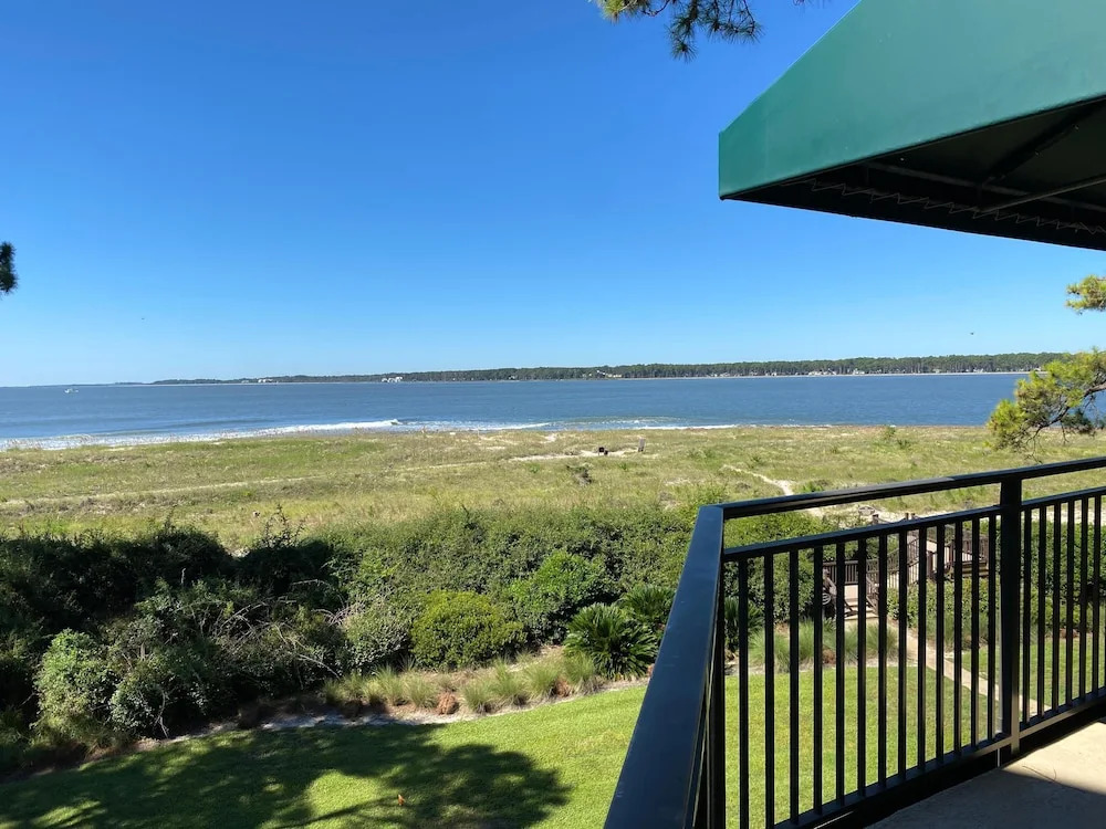 1835 Beachside Tennis at The Sea Pines Resort