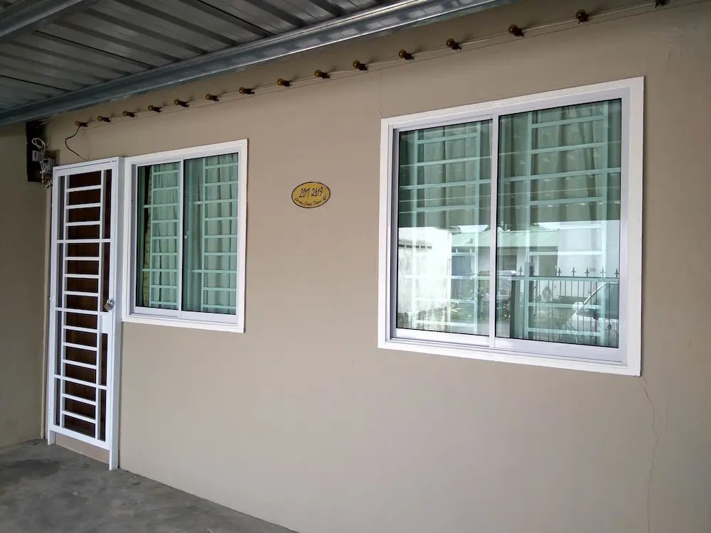 Sakura Bandar Semariang Guest House