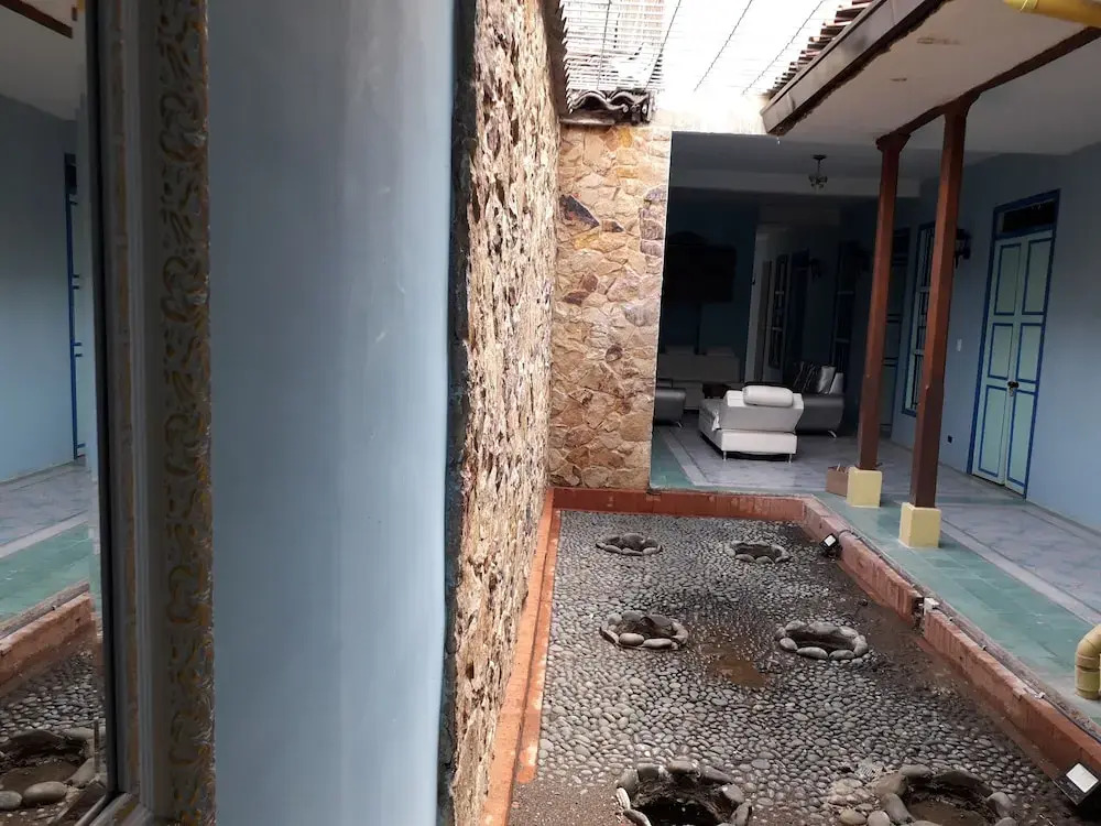 San Antonio Breezes Hostel