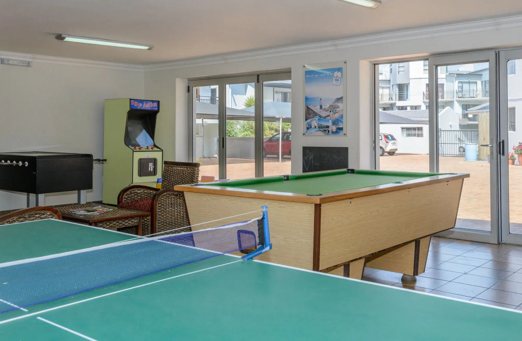Table View Villas
