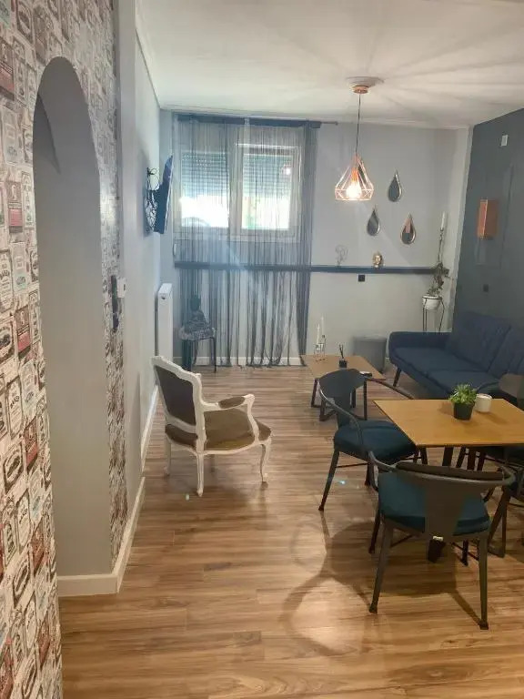 Modern and Spacious Apartment /5min walk to the center