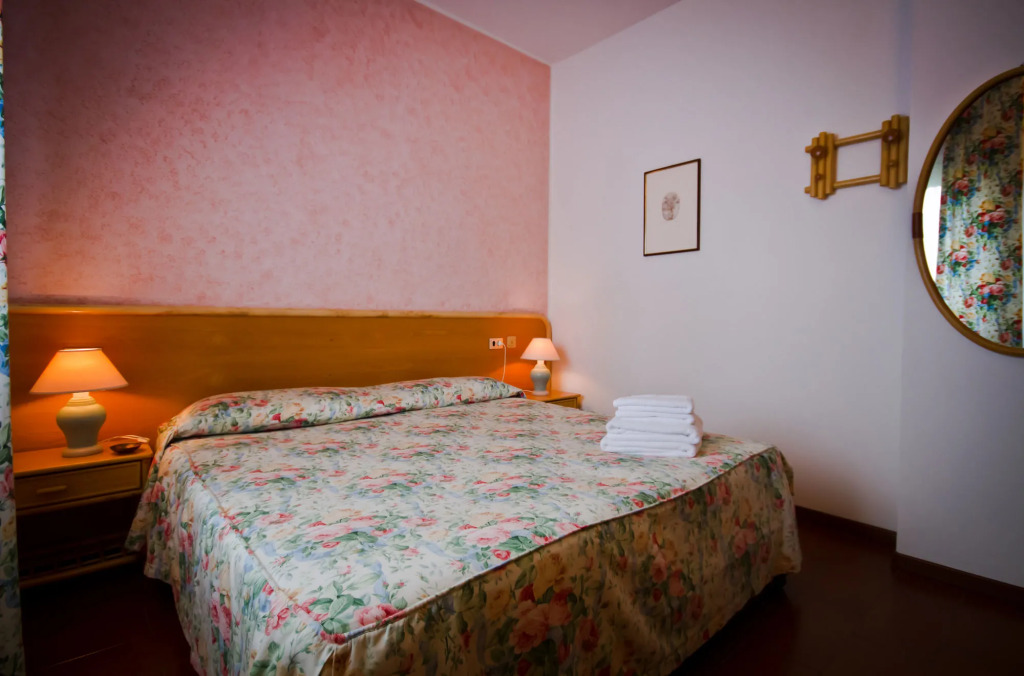 Villa Phoenix - Lake Apartments