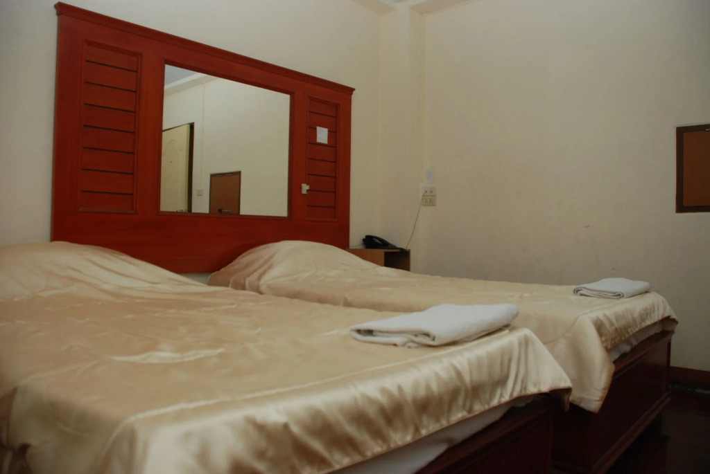 Nuttasit Apartment