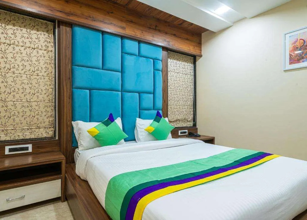 Lemon wood suites