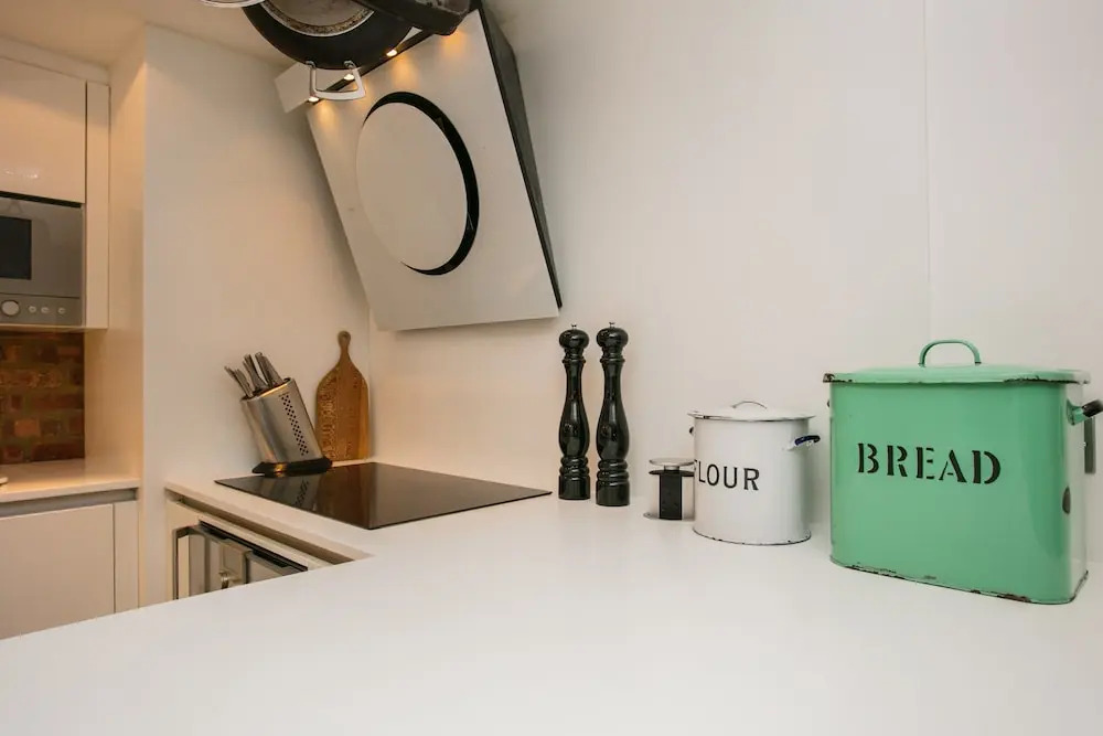 Modern 3 Bedroom Apartment In Soho