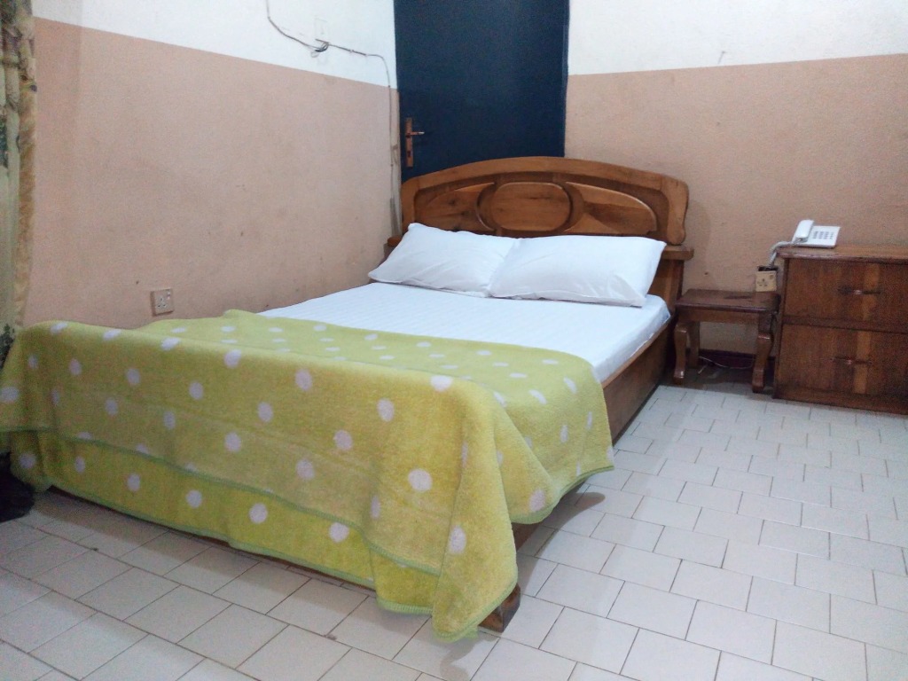 Feligold Royal Hotel