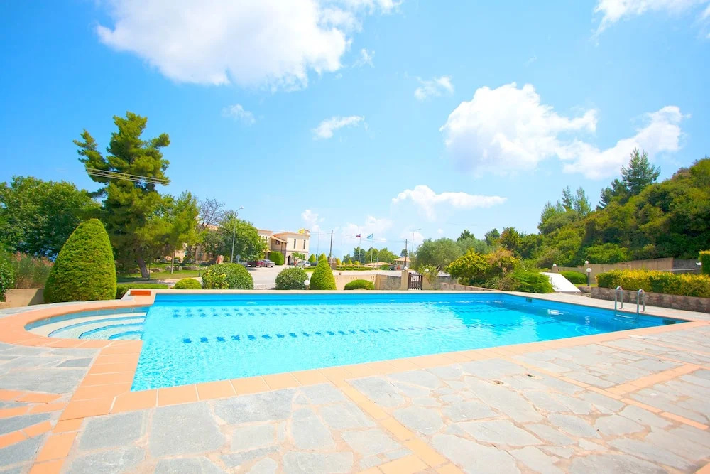 Bizmut Garden House Shared Pool