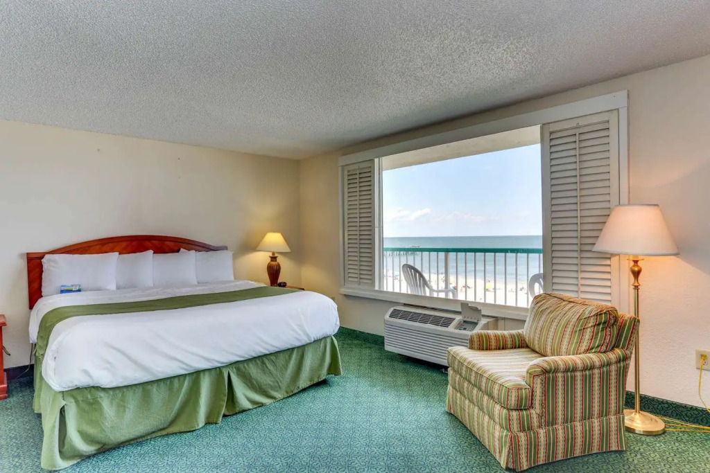 Moxy Virginia Beach Oceanfront