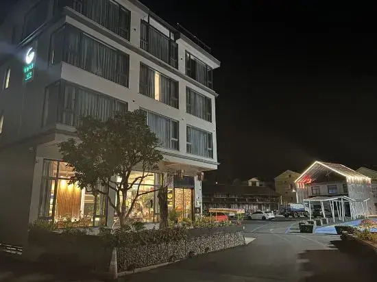 Chuanyanju Guesthouse
