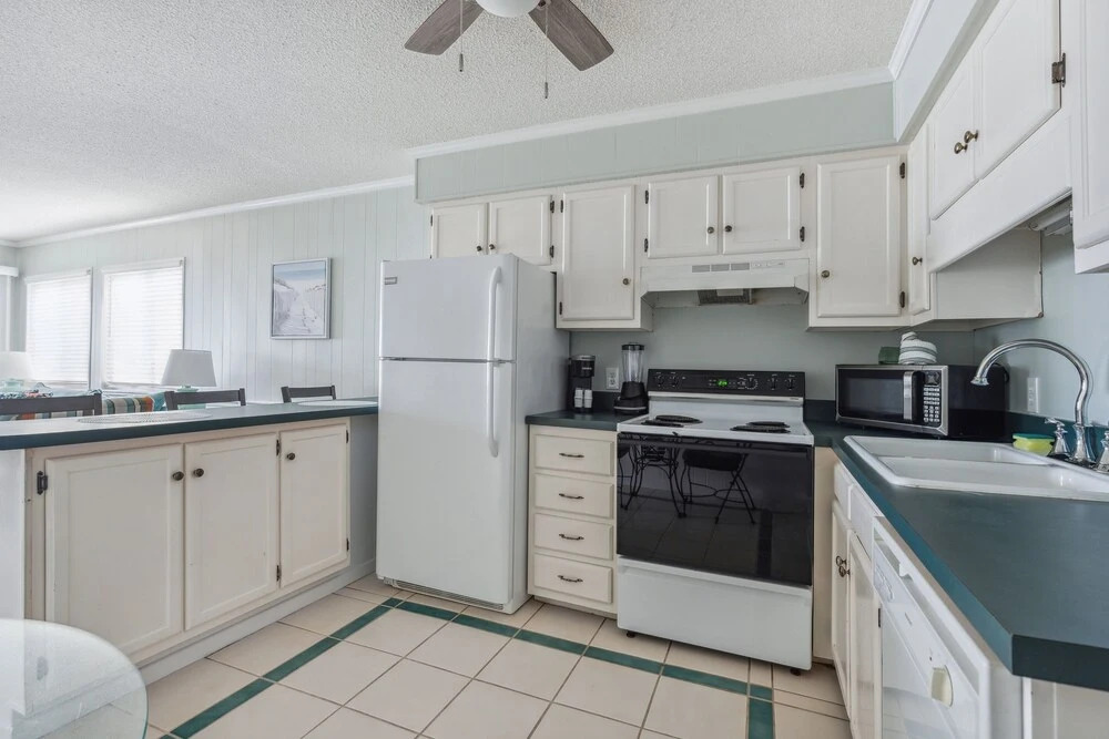 Your Cozy Condo Escape By The Beach 2 Bedroom Home by RedAwning