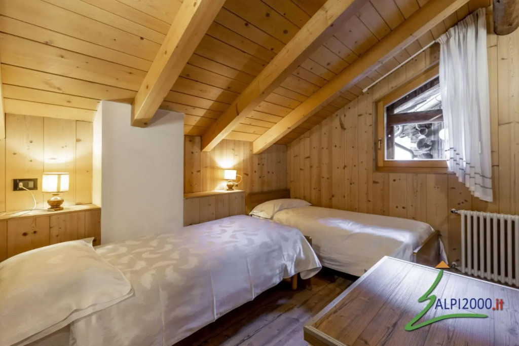 Faber, Three Room Apartment. -360 Faber