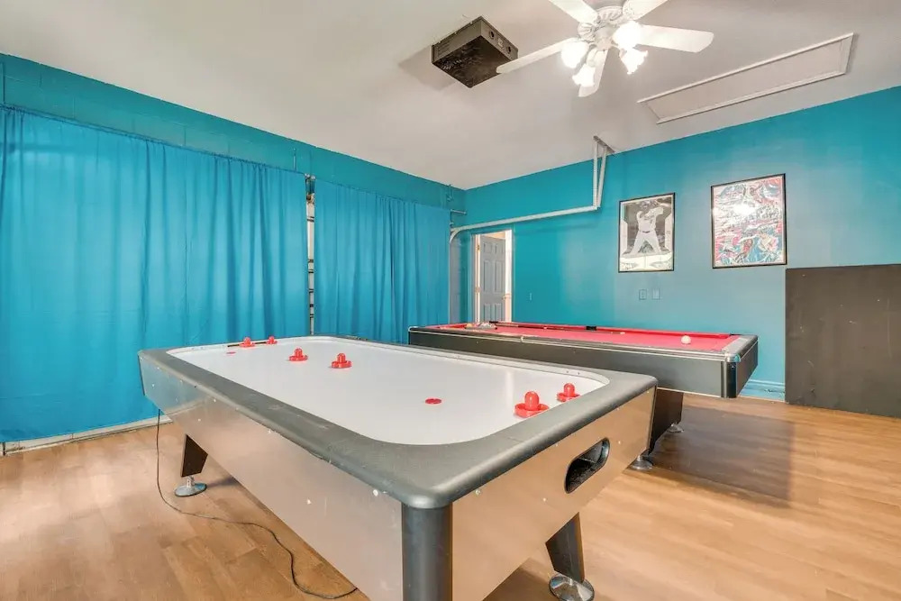 11 Mi to Disney: Home w/ Game Room & Heated Pool