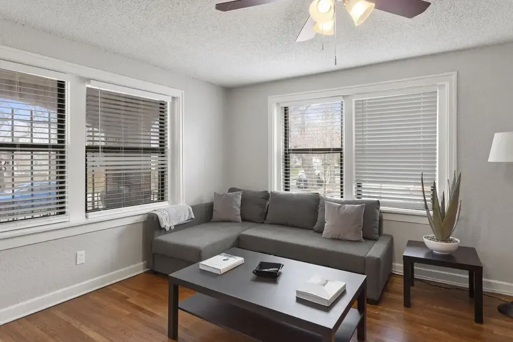 Vintage MW 1BR With Full Kitchen by Zencity