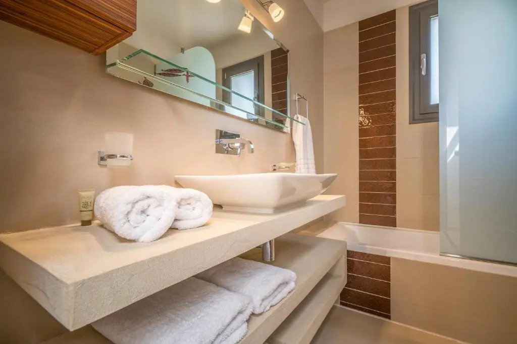 Villa Merovigli - Sea Views & Private Pool, Ideal for Large Groups, by ZanteWize