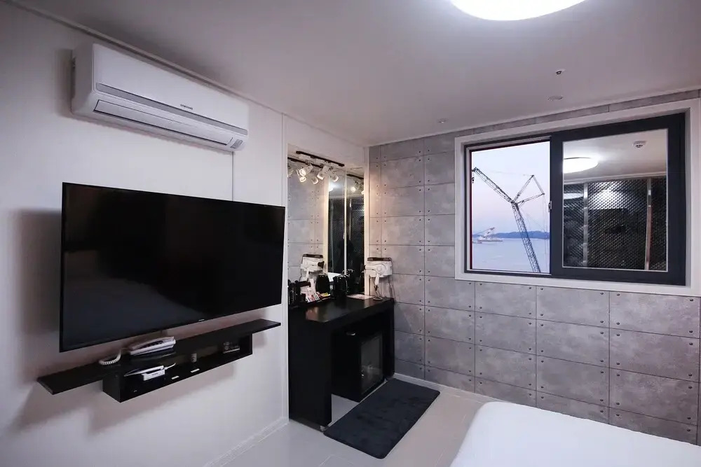 Geoje Island Sadeung K Self Check-in Motel