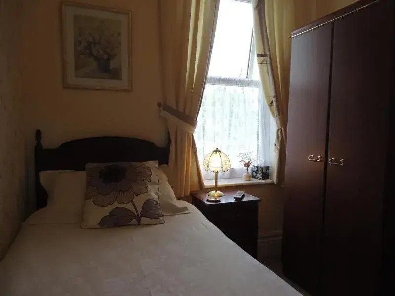 Linroy Guest House