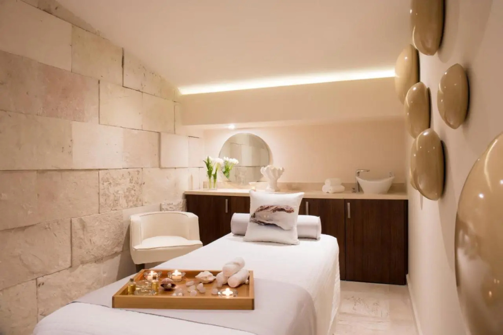Crown Paradise Club Puerto Vallarta All Inclusive