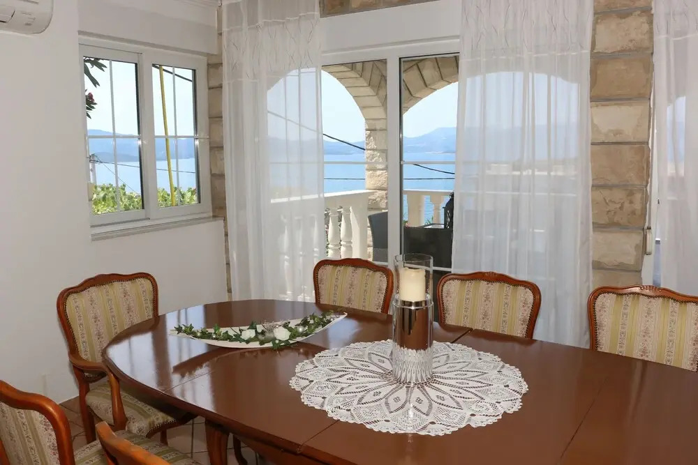 Villa Mara in Komarna by Villas Guide