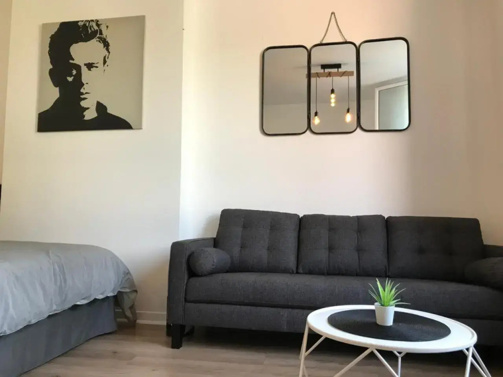 Au Studio 36 Arras Avec Parking Prive