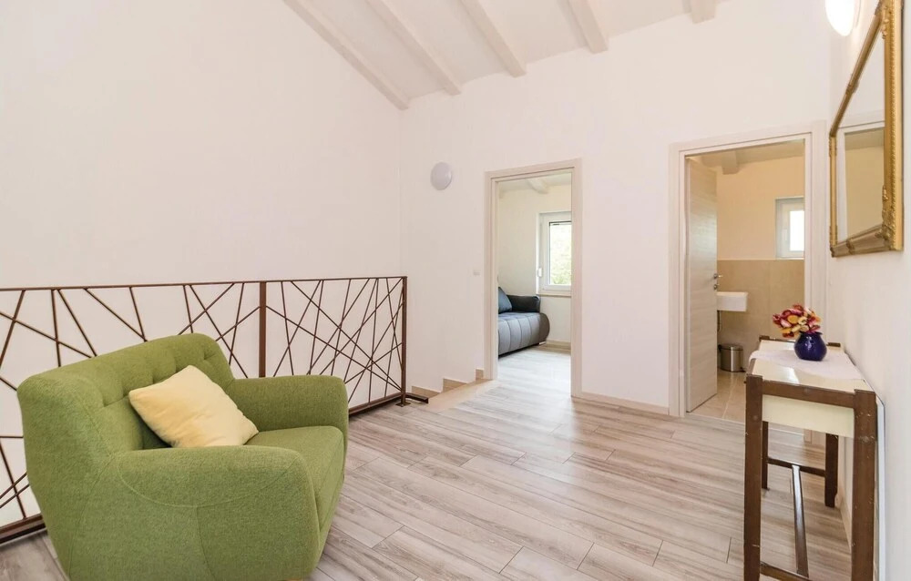 Awesome Home in Putini With Outdoor Swimming Pool, Wifi and 4 Bedrooms