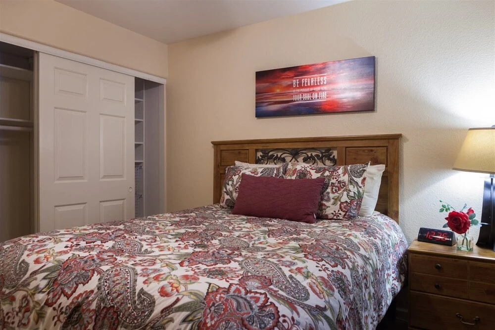 3245 Chandler