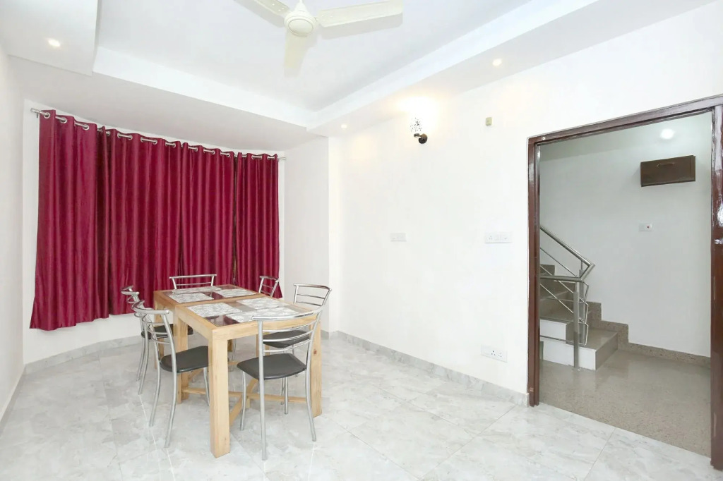 OYO 11095 Hotel Sai Stay Inn