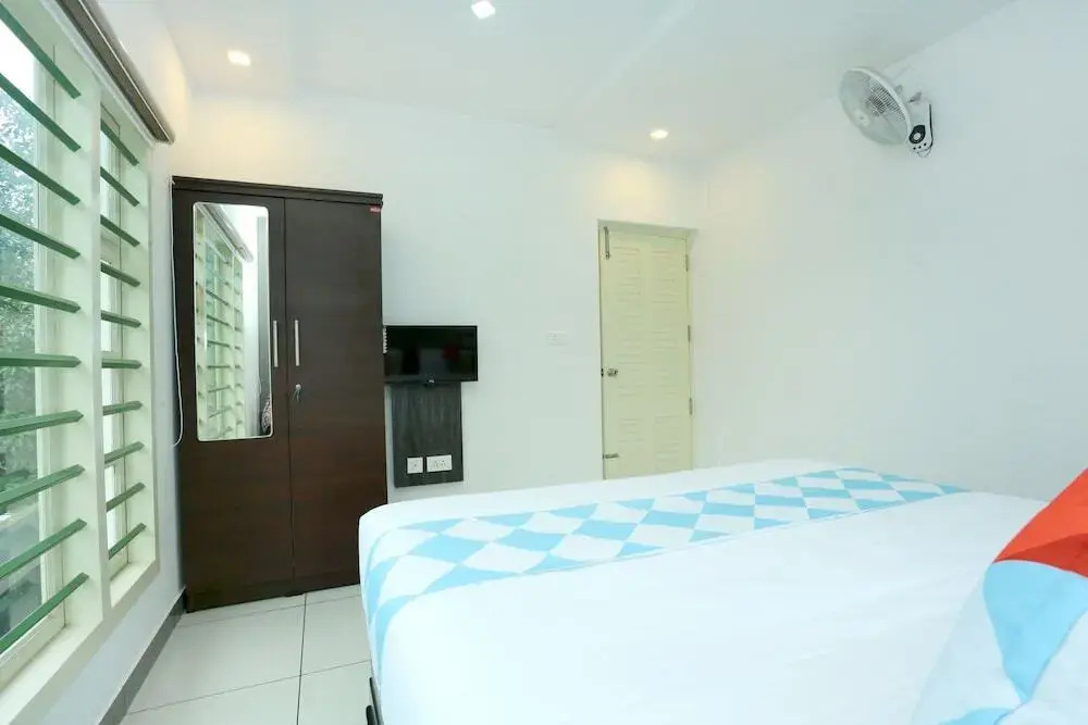 Liya Residency 3BHK By OYO Rooms