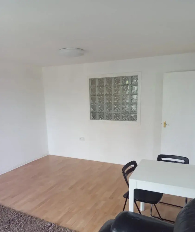 Cosy London Apartment Retreat - Colindale