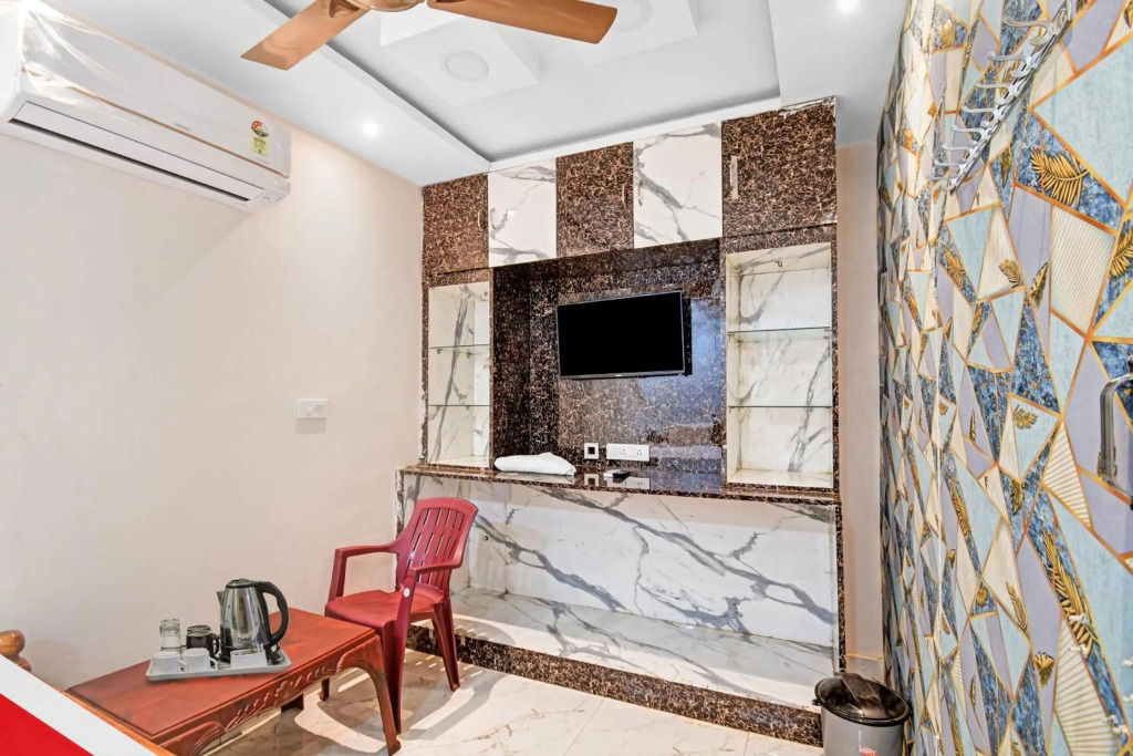 OYO Flagship 80664 Pratikshya A Residency