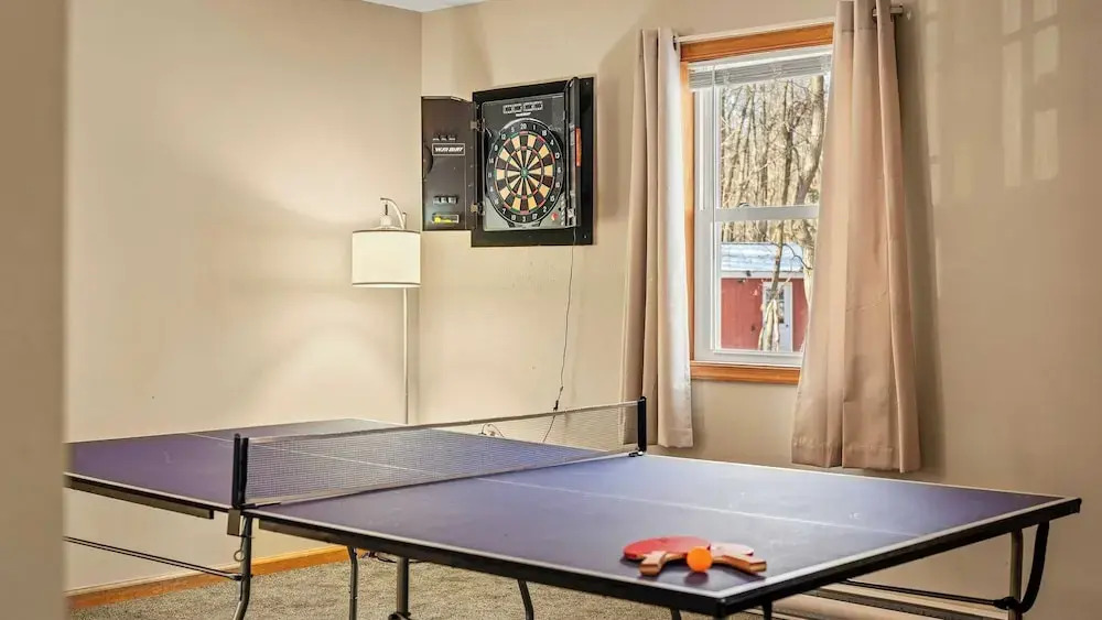 The Nest at Brier Crest by Avantstay Game Room, Expansive Deck & Fire Pit