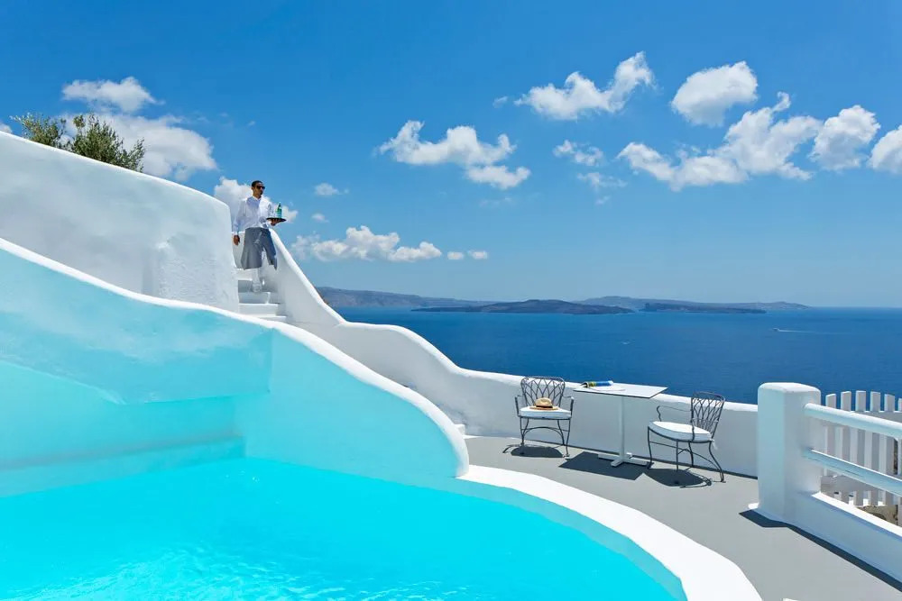 Kirini Suites & Spa Hotel