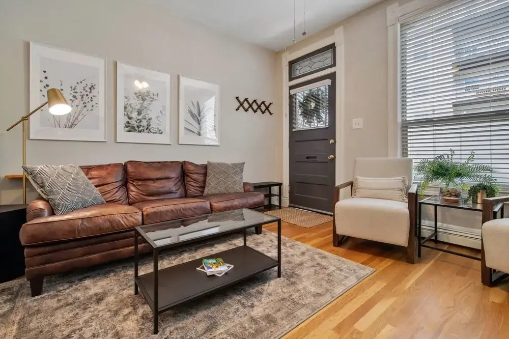 N Capitol Hill I Stylish 2-bedroom Back Patio