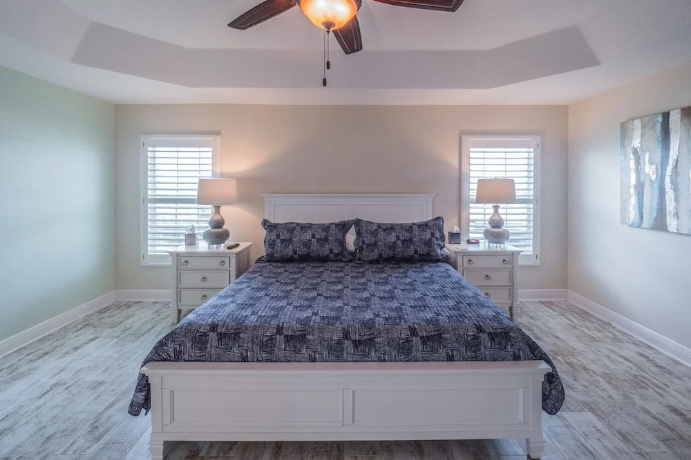 Gullberry Place 1626 by White Pelican VR